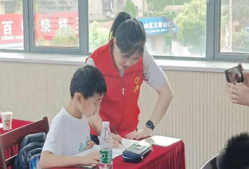安徽學子三下鄉(xiāng)：世界變成大花園，垃圾分類是關鍵