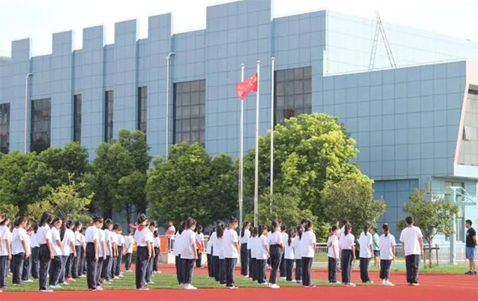 上海第二工業大學附屬龔路中學
