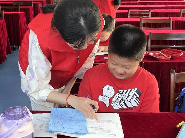 安徽學子三下鄉：學習中外文化，開拓全球視野