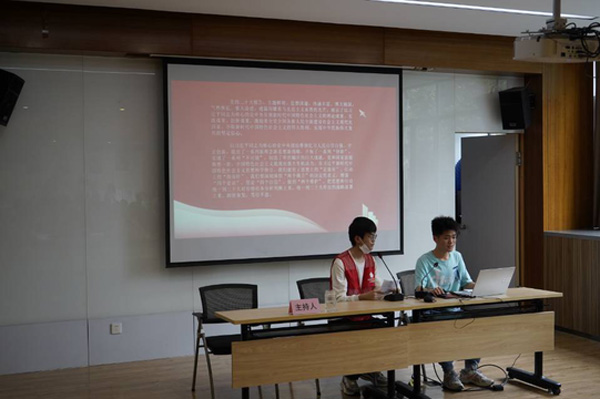 泰院學子進社區:貫徹二十大，奮斗新征程