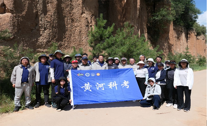 壁立千仞紅土林，黃河科考在路上-長安大學赴黃河流域“黃河科考，強國有我”暑期社會實踐紀實