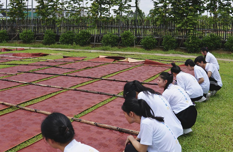 江職“香遇·非遺”實踐團尋香云紗非遺之美，助力“百千