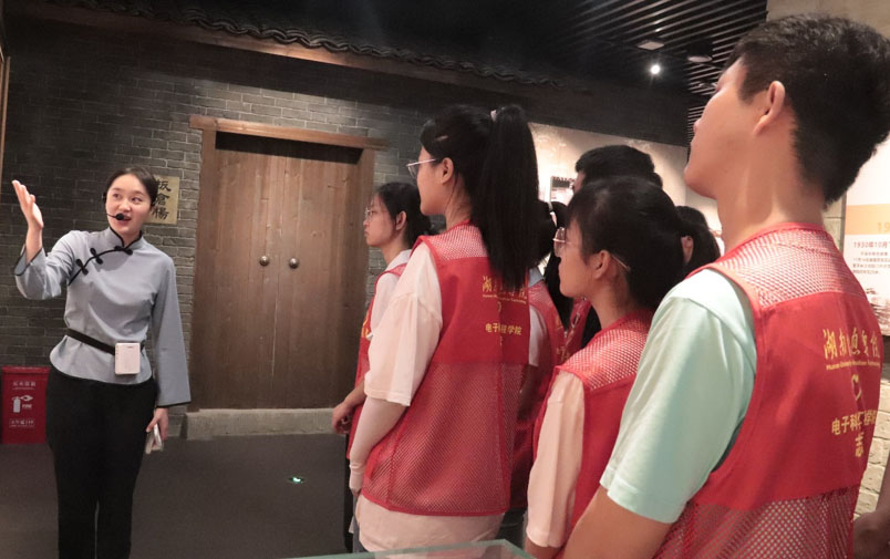 湖南信息學院三下鄉：驕楊青春輕騎兵，開展黨史學習教育