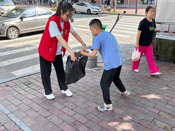 西安建筑科技大學(xué)赴陜西省銅川市耀州區(qū)支教暑期社會實(shí)踐團(tuán)開展“情暖童心”專項(xiàng)實(shí)踐活動
