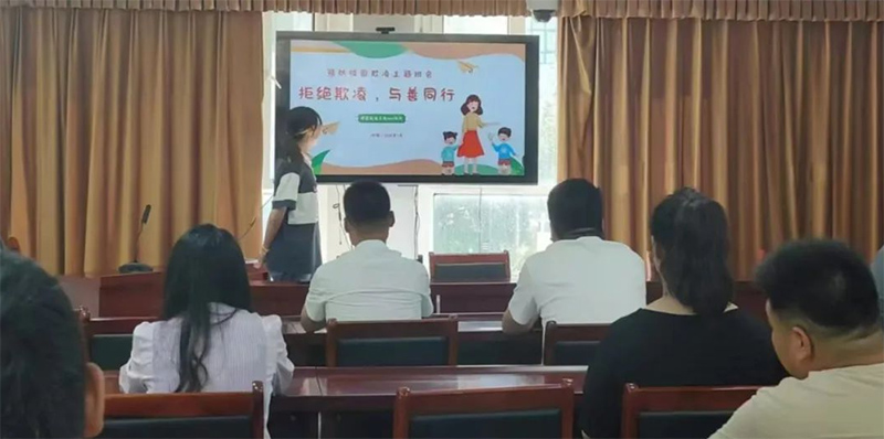 飛鳥計劃實踐隊成員——承德圍場縣通祥社區宣講