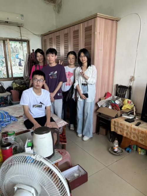 湘大學子走訪特殊家庭——用陪伴傳遞溫暖