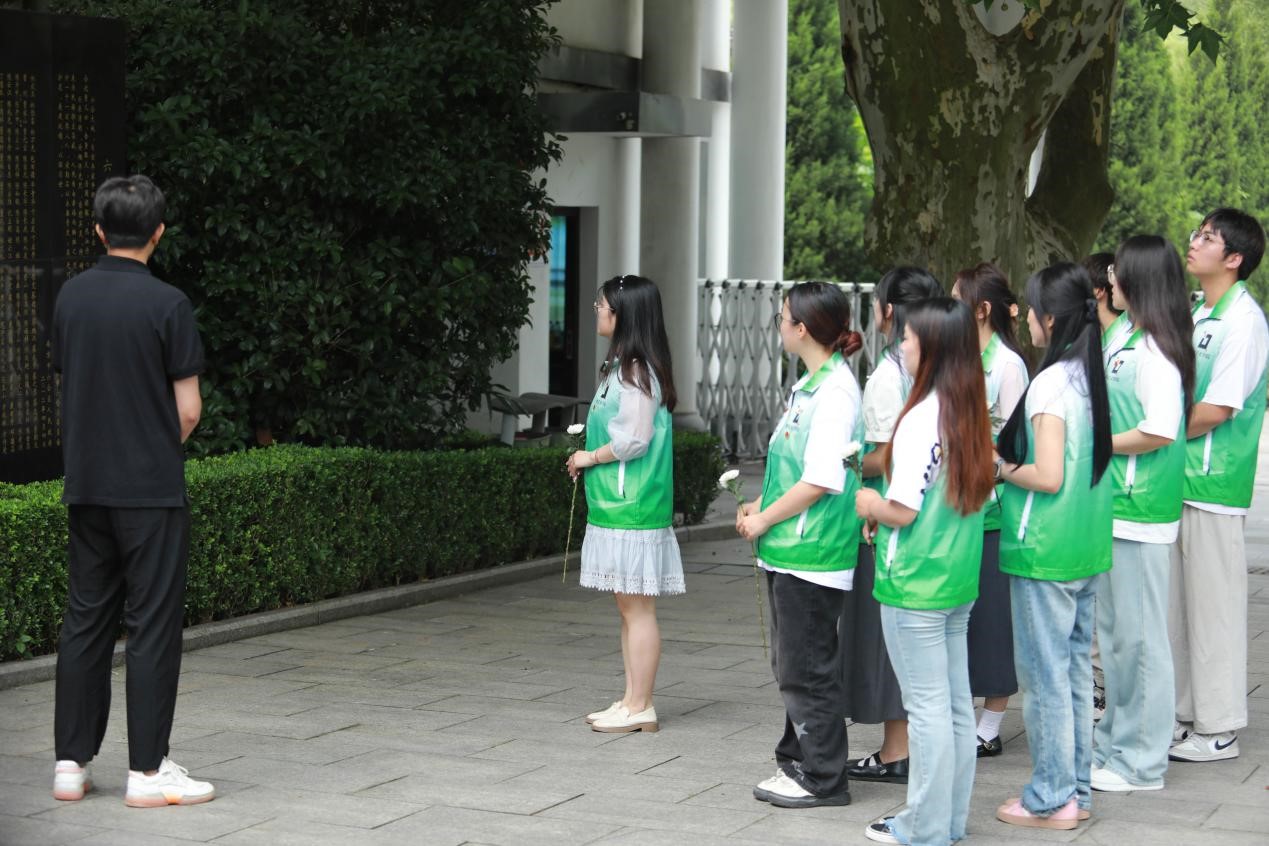 南信學子赴冶山開展社會實踐：青心筑夢冶山，童行助力振興